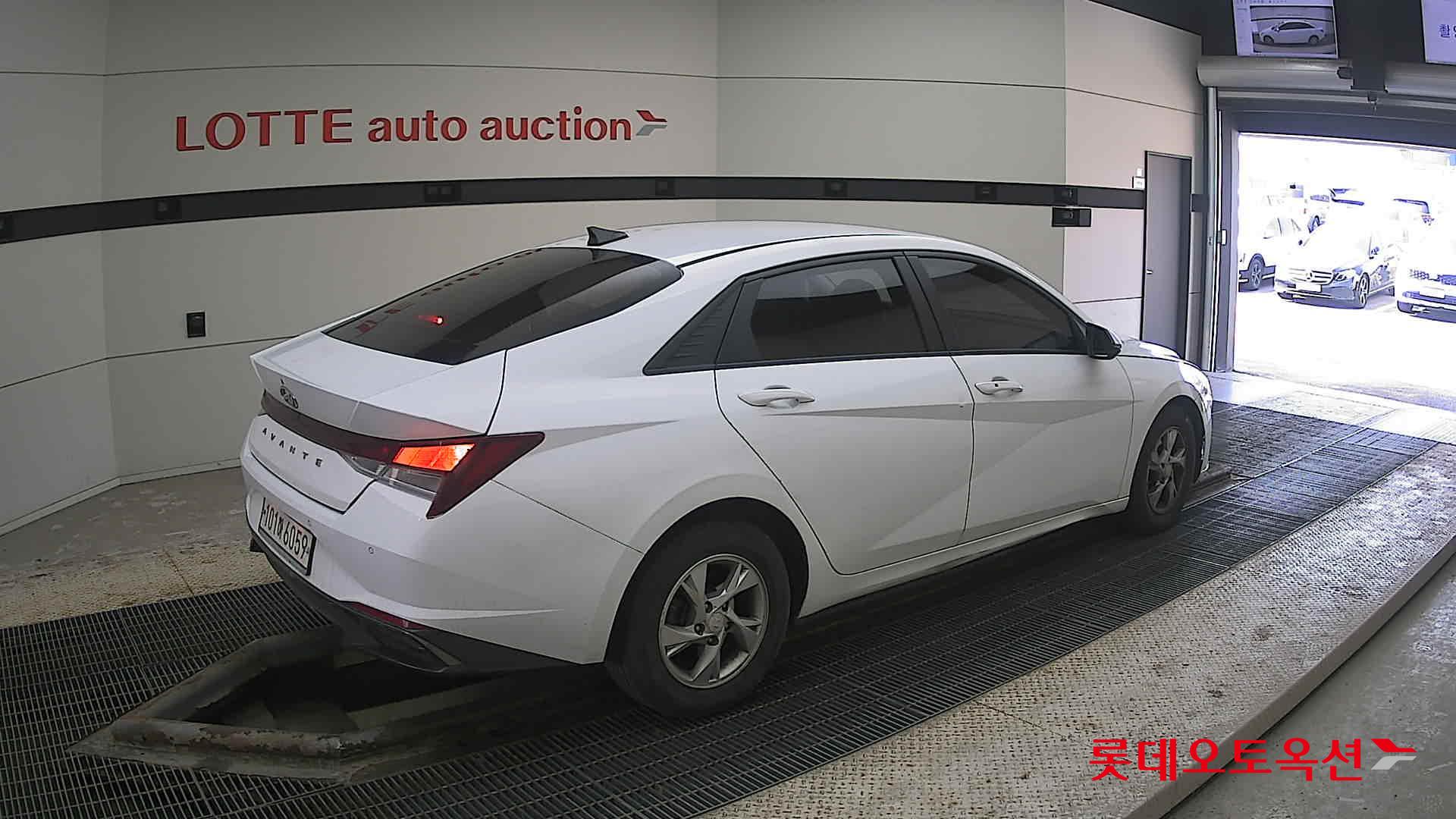 Hyundai Avante id 3822827 из Кореи 19