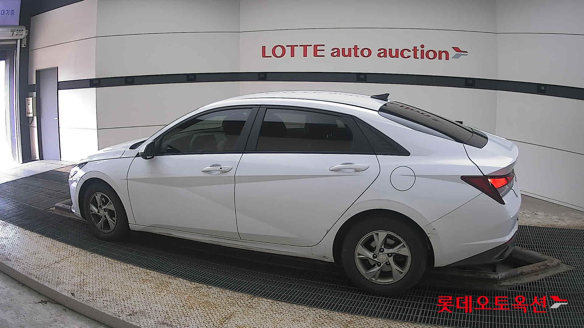 Hyundai Avante id 3822818 из Кореи 11