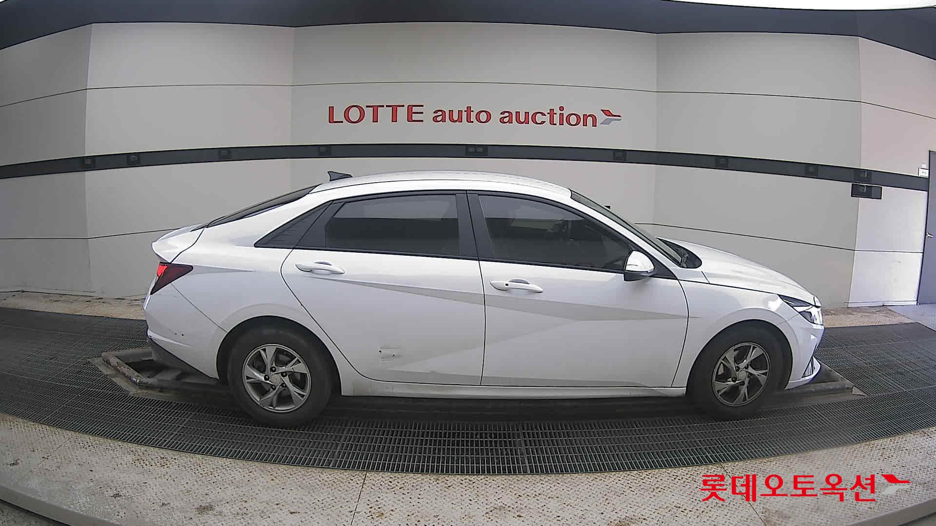 Hyundai Avante 2021 Белый из Кореи, фото 3