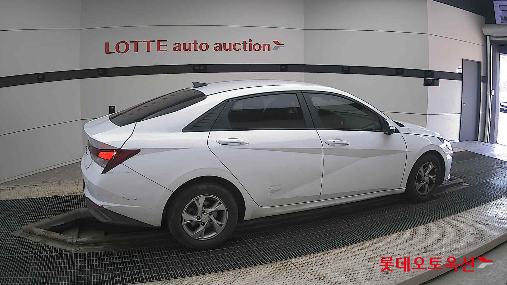 Hyundai Avante id 3822831 из Кореи 18