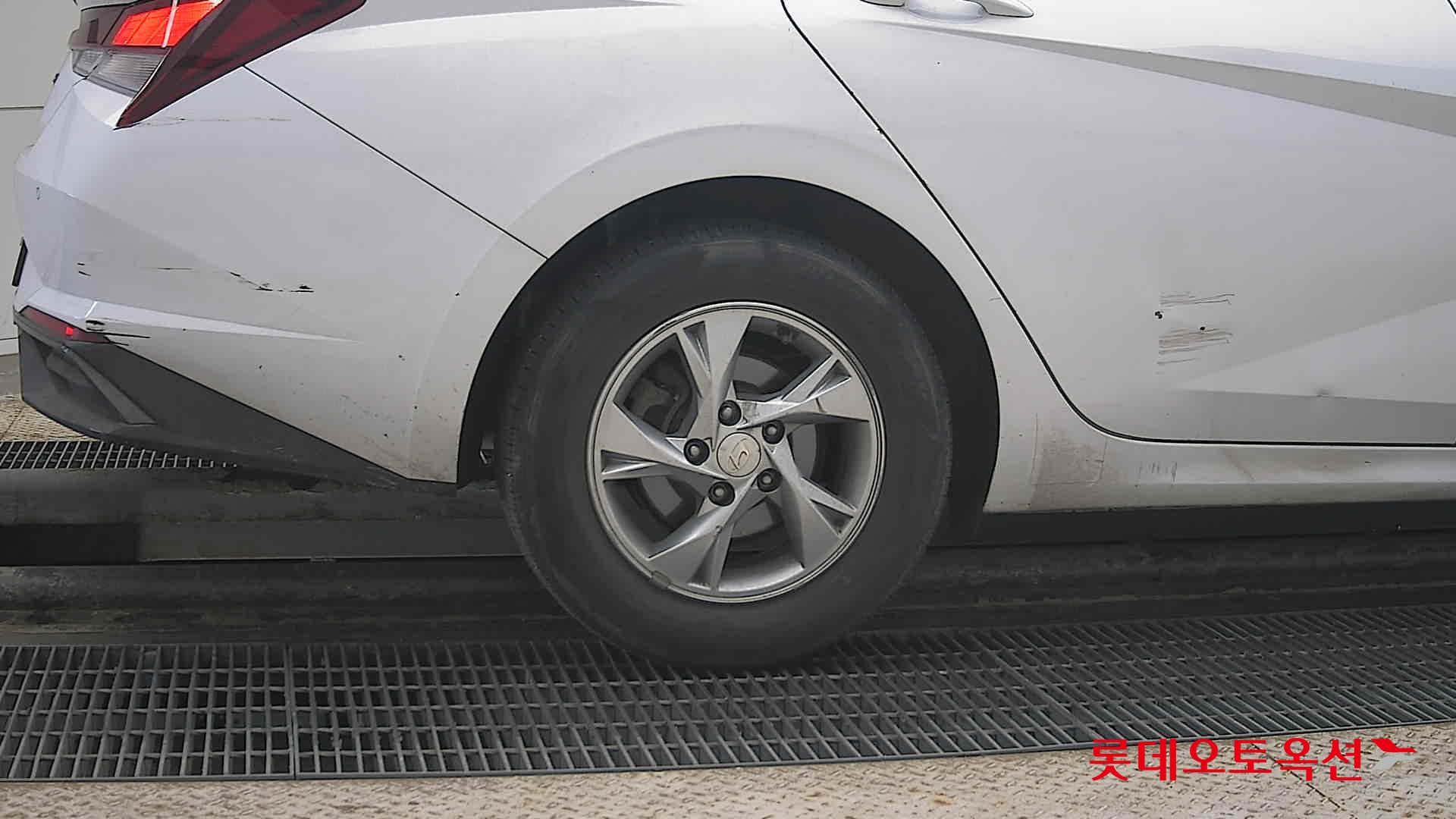 Hyundai Avante id 3822831 из Кореи 24