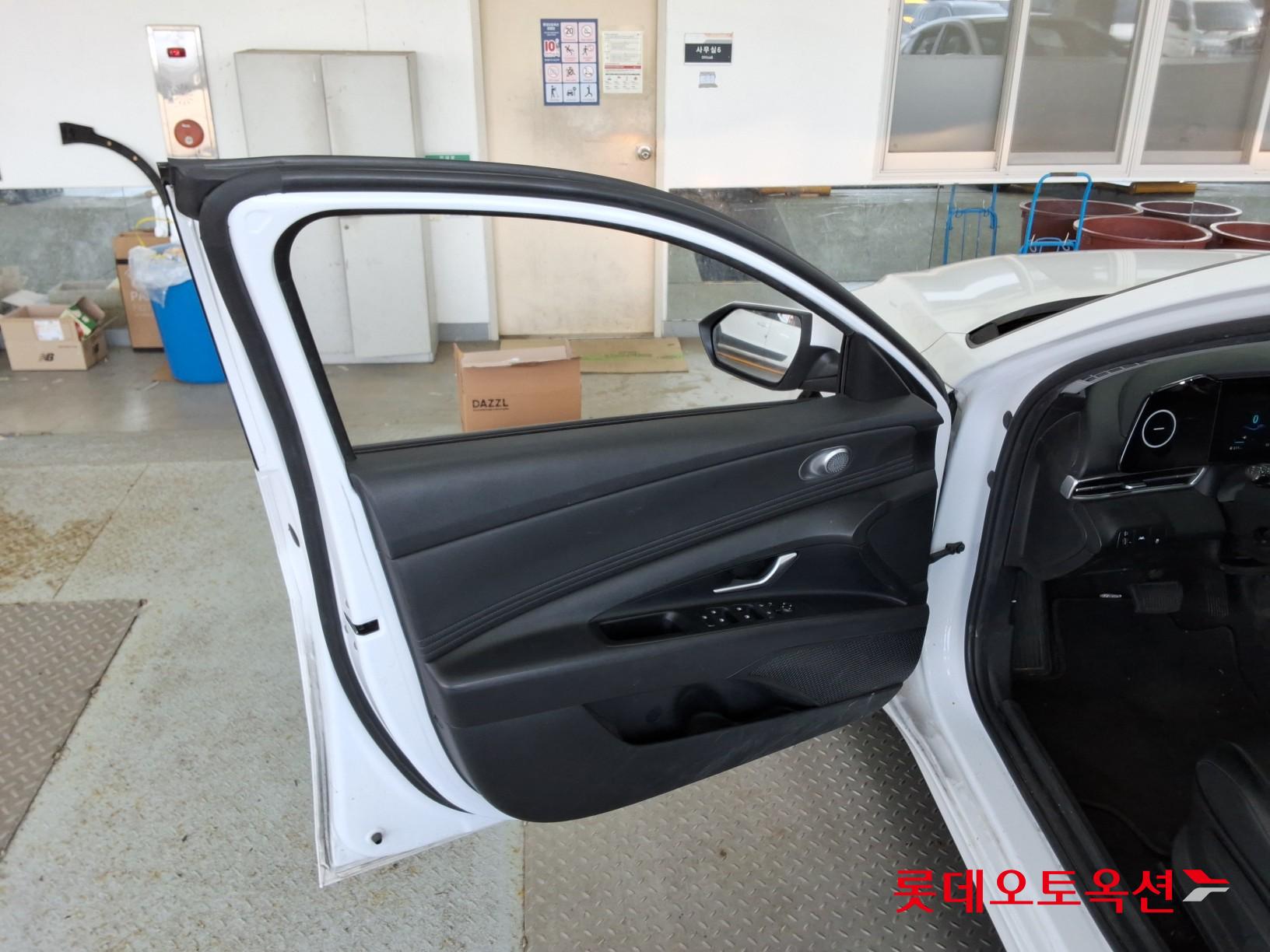 Hyundai Avante id 3822831 из Кореи 35