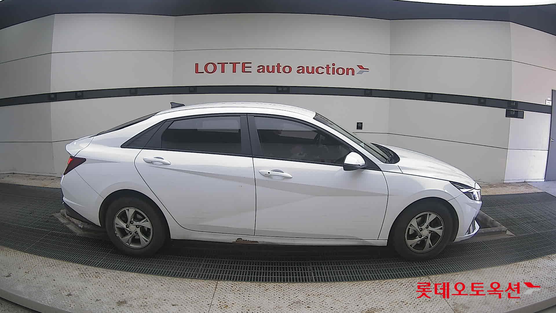 Hyundai Avante 2021 Белый из Кореи, фото 3