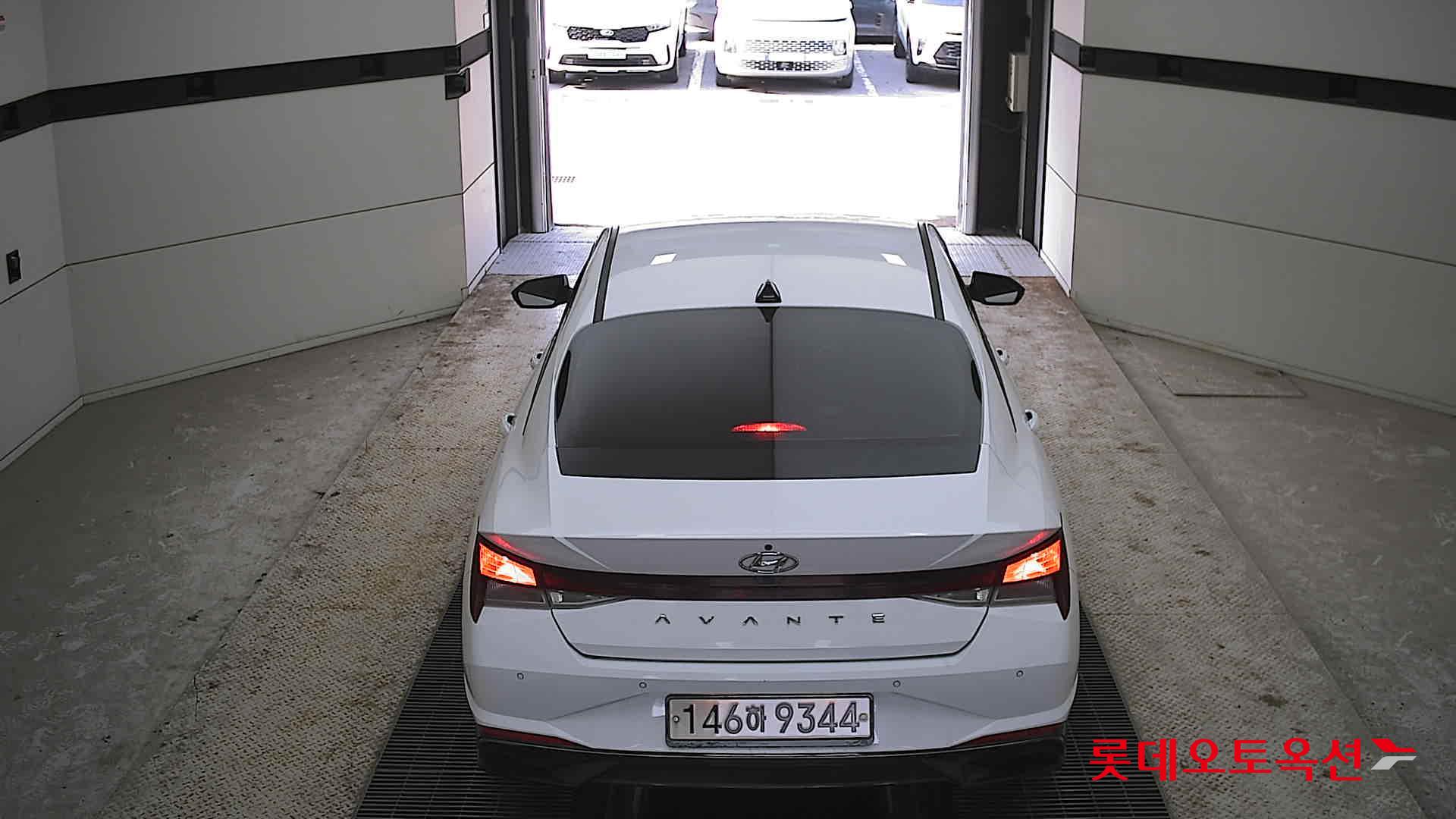 Hyundai Avante 2021 Белый из Кореи, фото 5