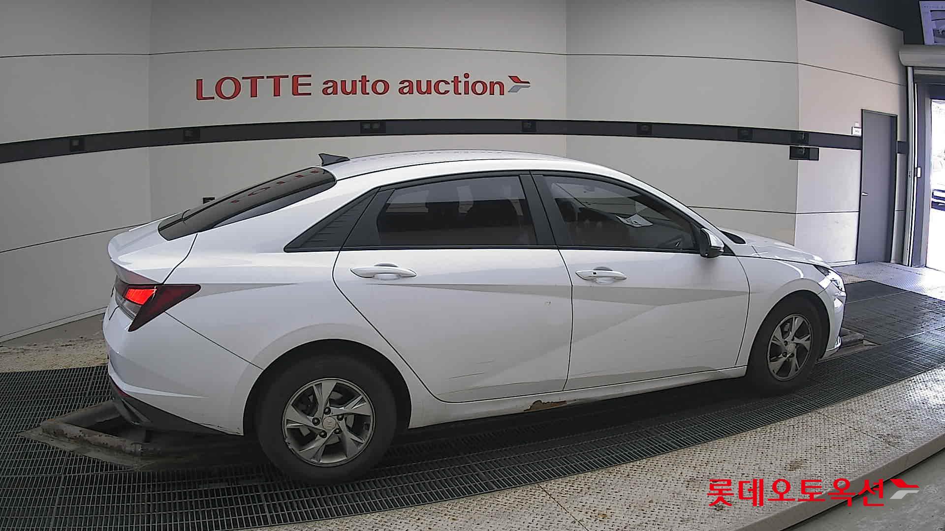 Hyundai Avante id 3822826 из Кореи 18