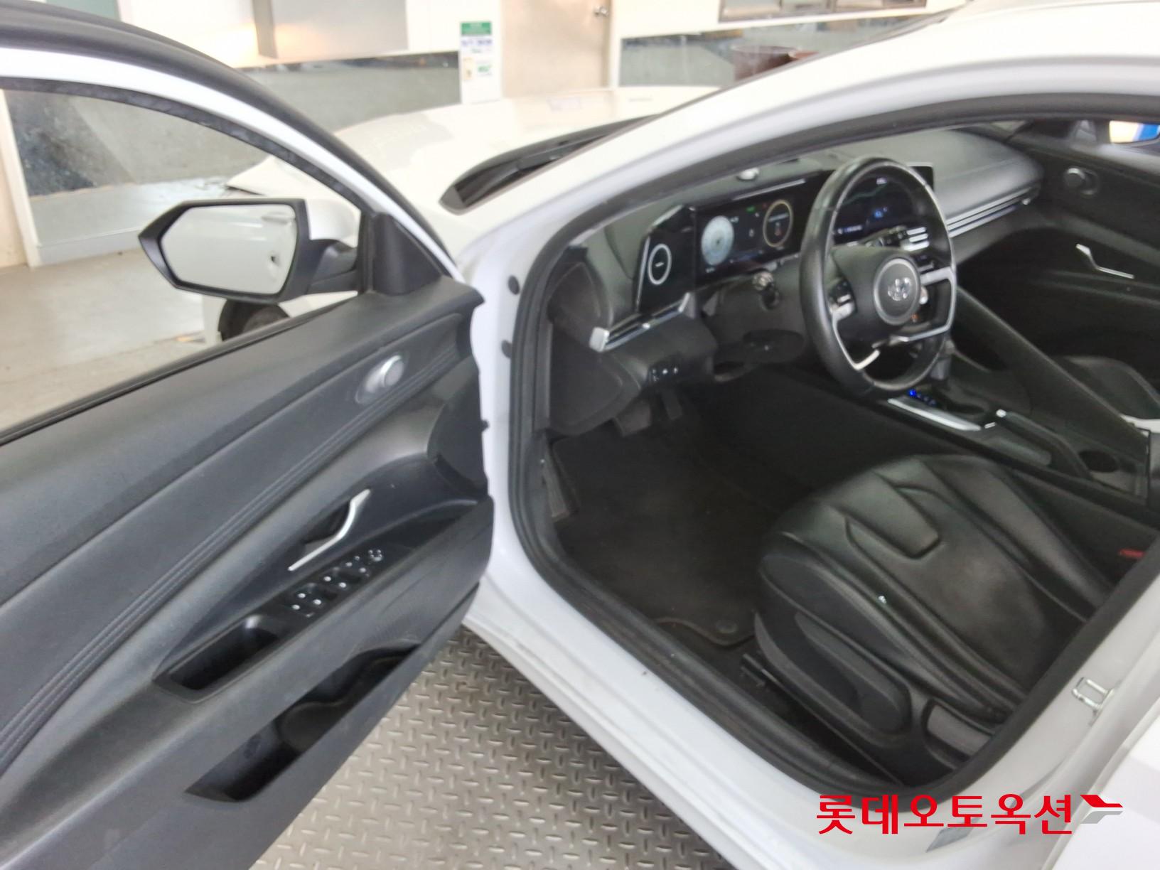 Hyundai Avante id 3822826 из Кореи 35