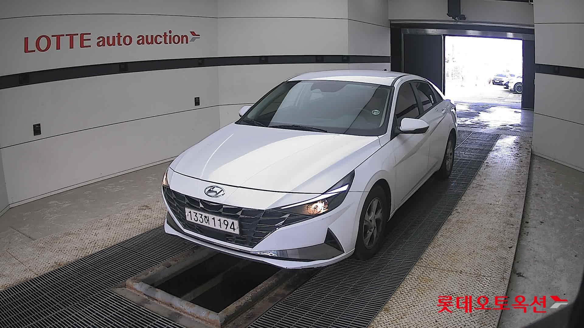 Hyundai Avante 2021 Белый из Кореи