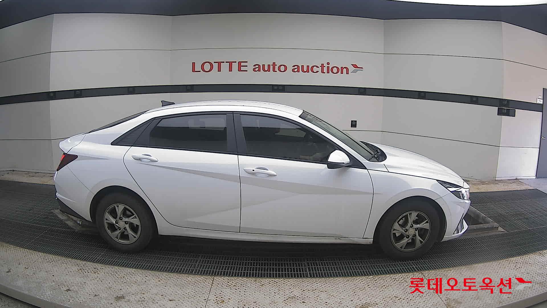 Hyundai Avante 2021 Белый из Кореи, фото 3