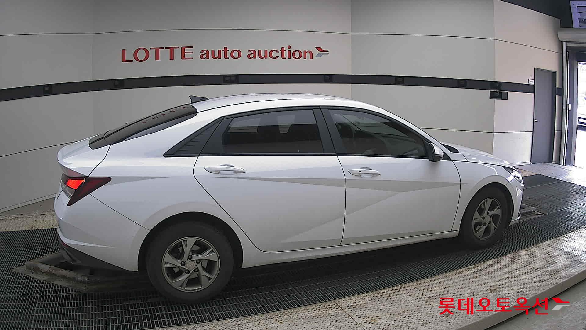 Hyundai Avante id 3822804 из Кореи 18