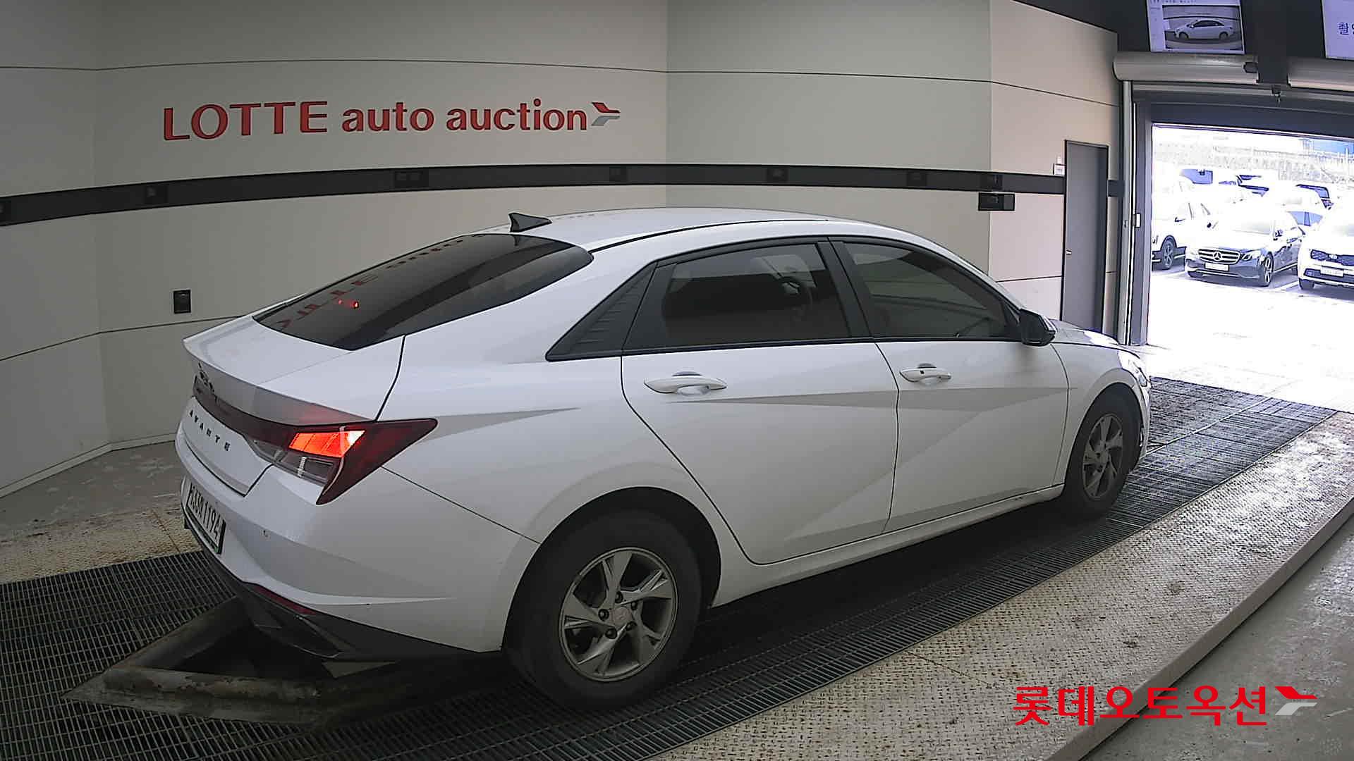 Hyundai Avante id 3822804 из Кореи 19