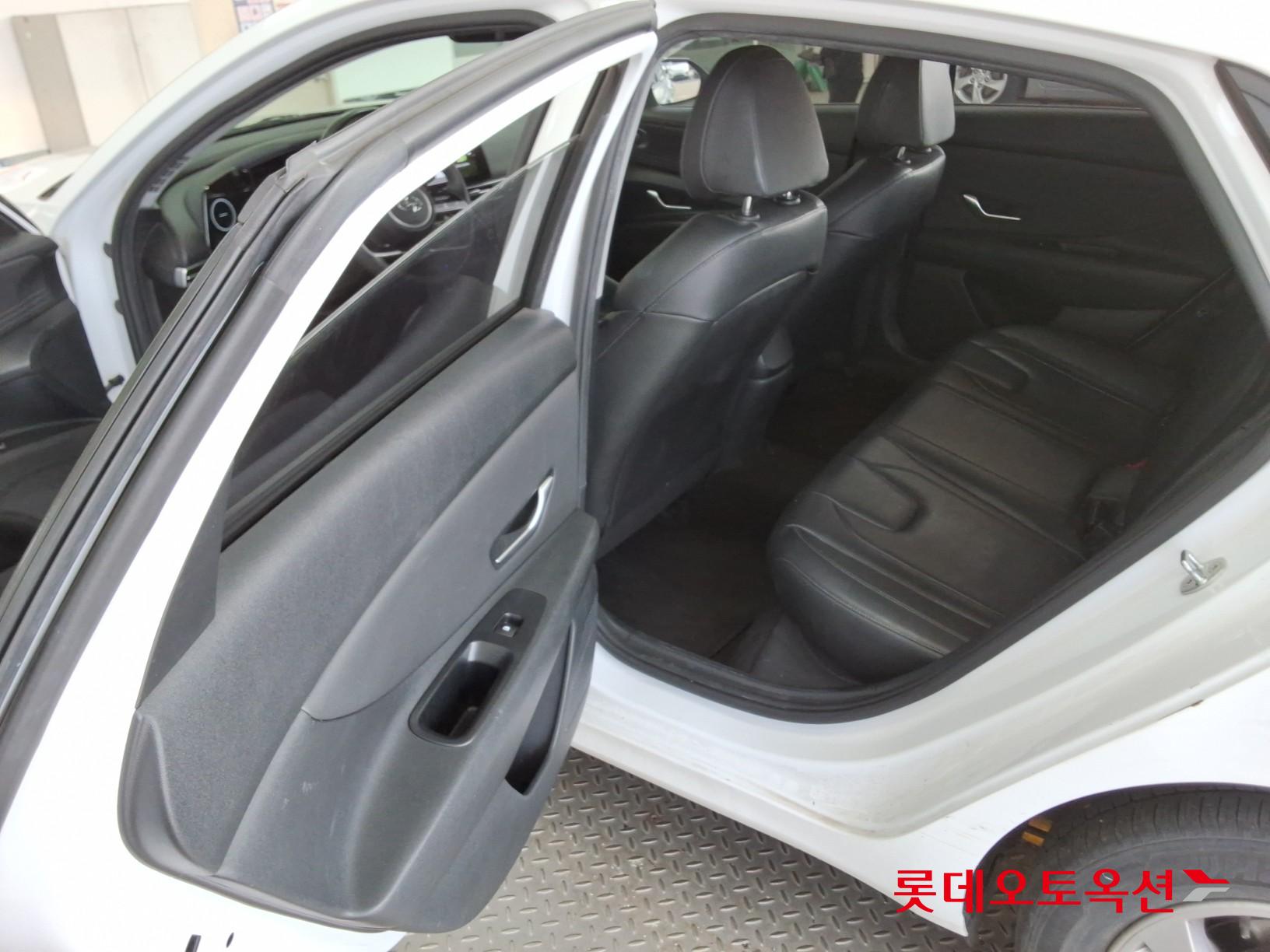 Hyundai Avante id 3822804 из Кореи 36