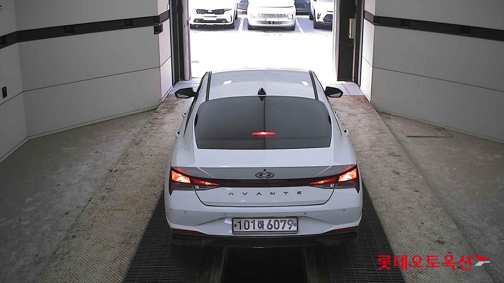 Hyundai Avante 2021 Белый из Кореи, фото 5