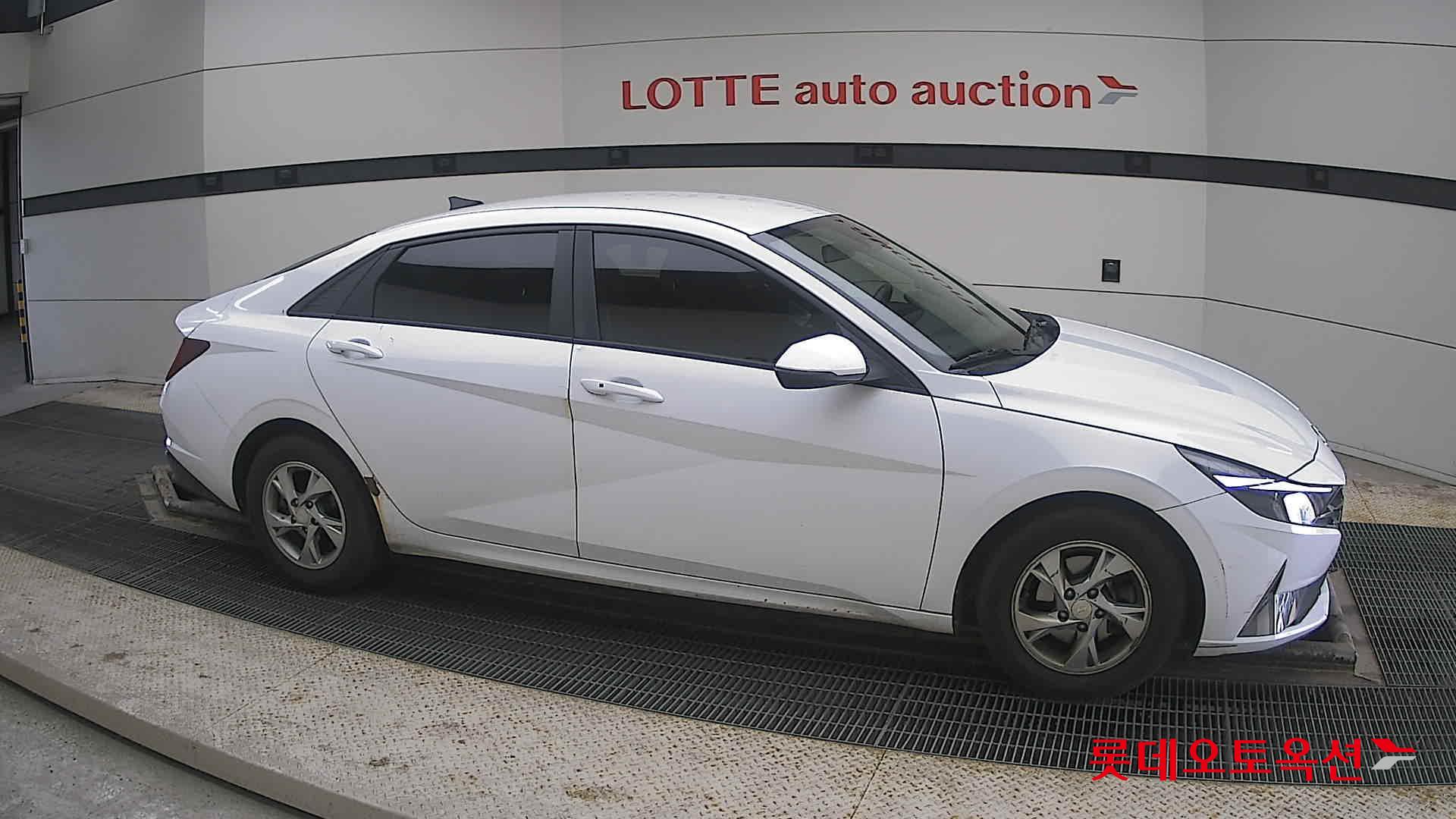 Hyundai Avante id 3822897 из Кореи 17