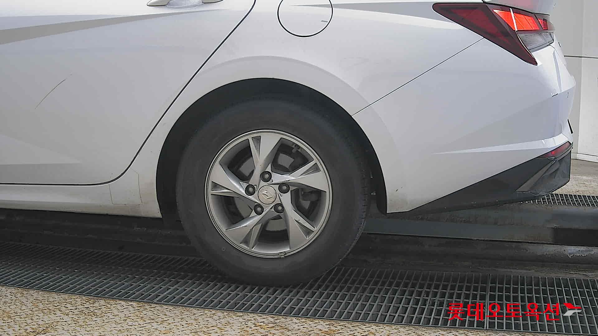 Hyundai Avante id 3822897 из Кореи 22