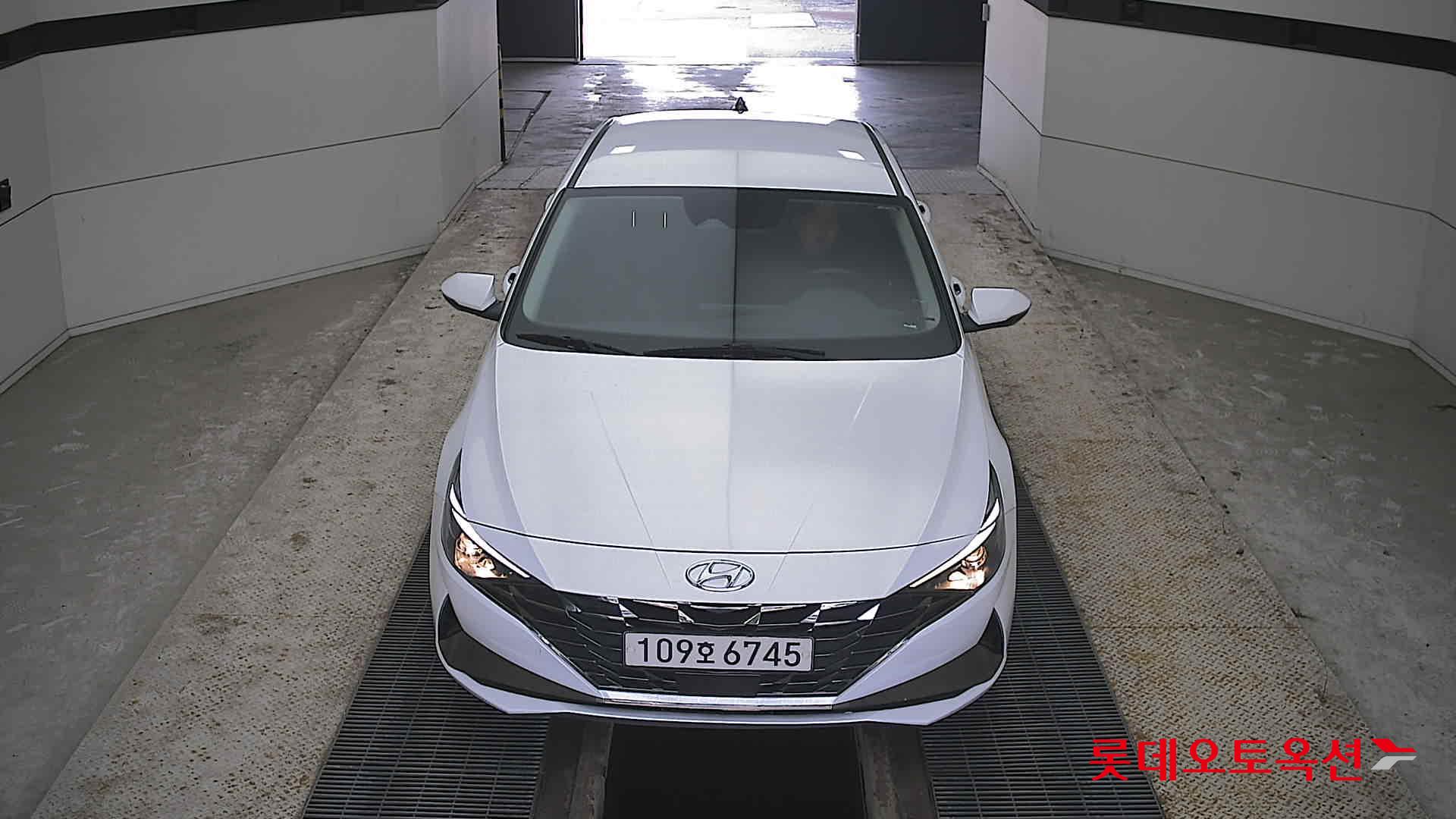 Hyundai Avante id 3822842 из Кореи 8