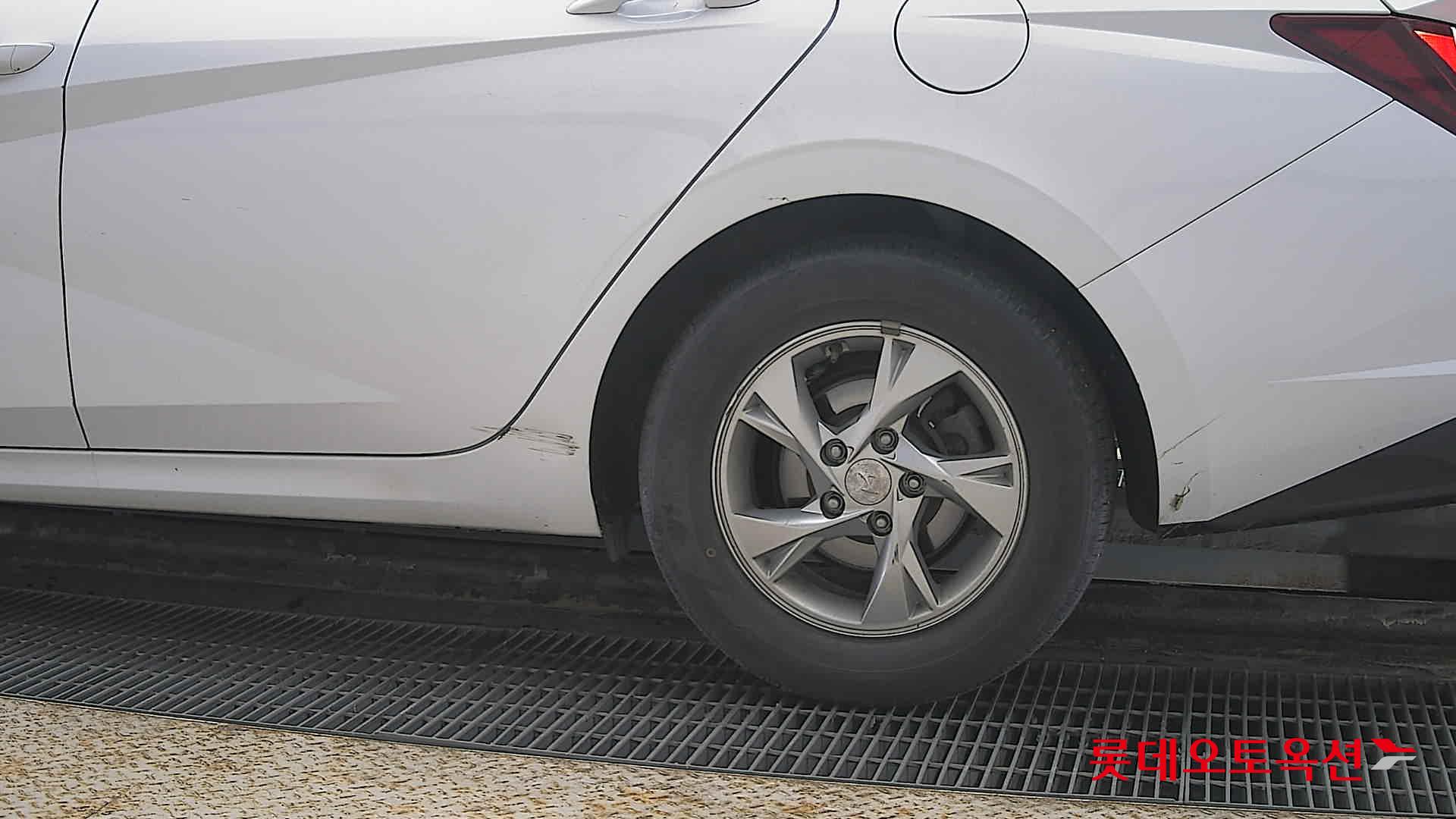 Hyundai Avante id 3822842 из Кореи 22