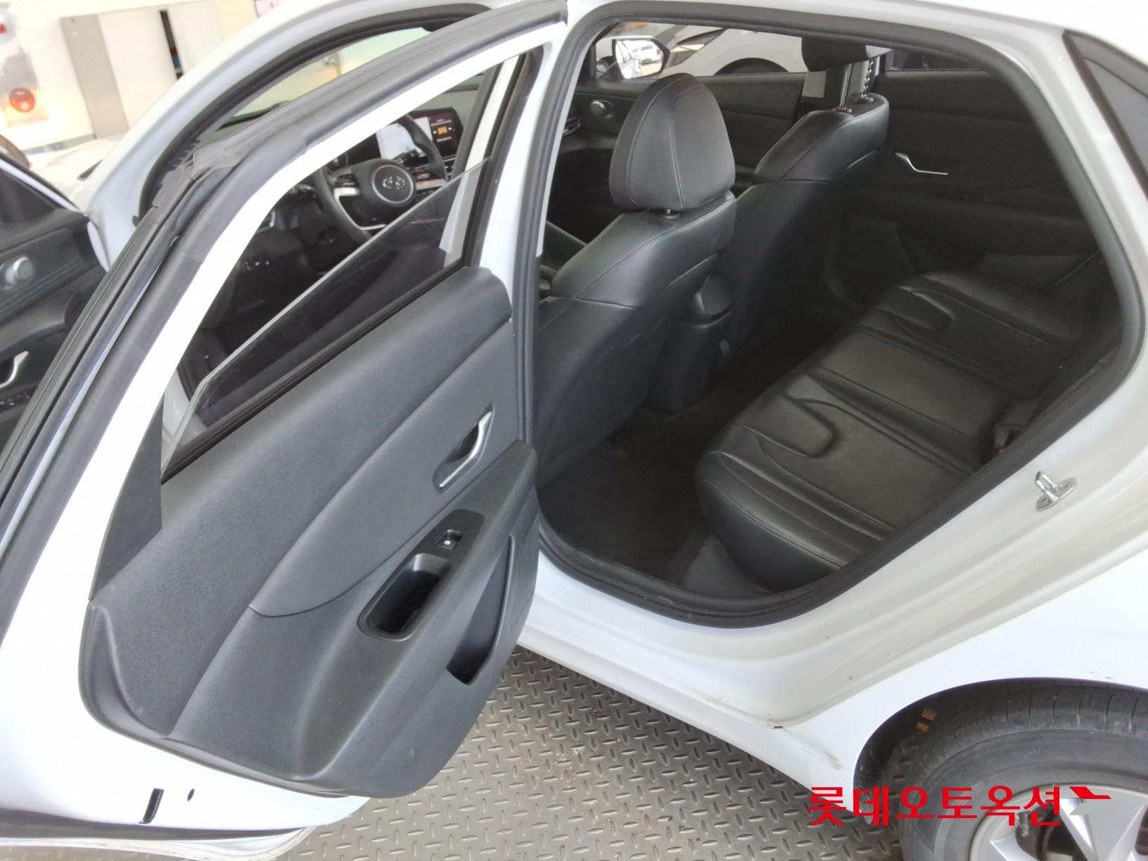 Hyundai Avante id 3822842 из Кореи 36