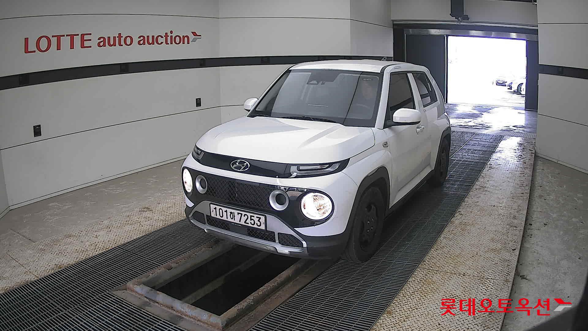 Hyundai Casper 2023 Белый из Кореи