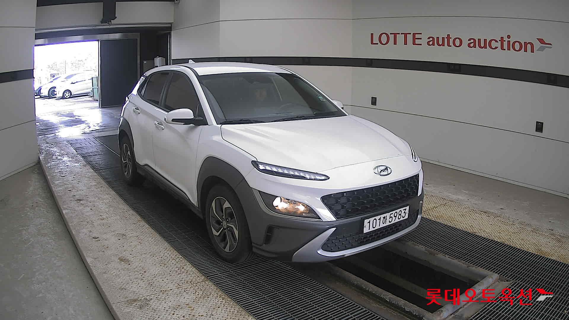 Hyundai Kona Hybrid 2021 Белый из Кореи, фото 2