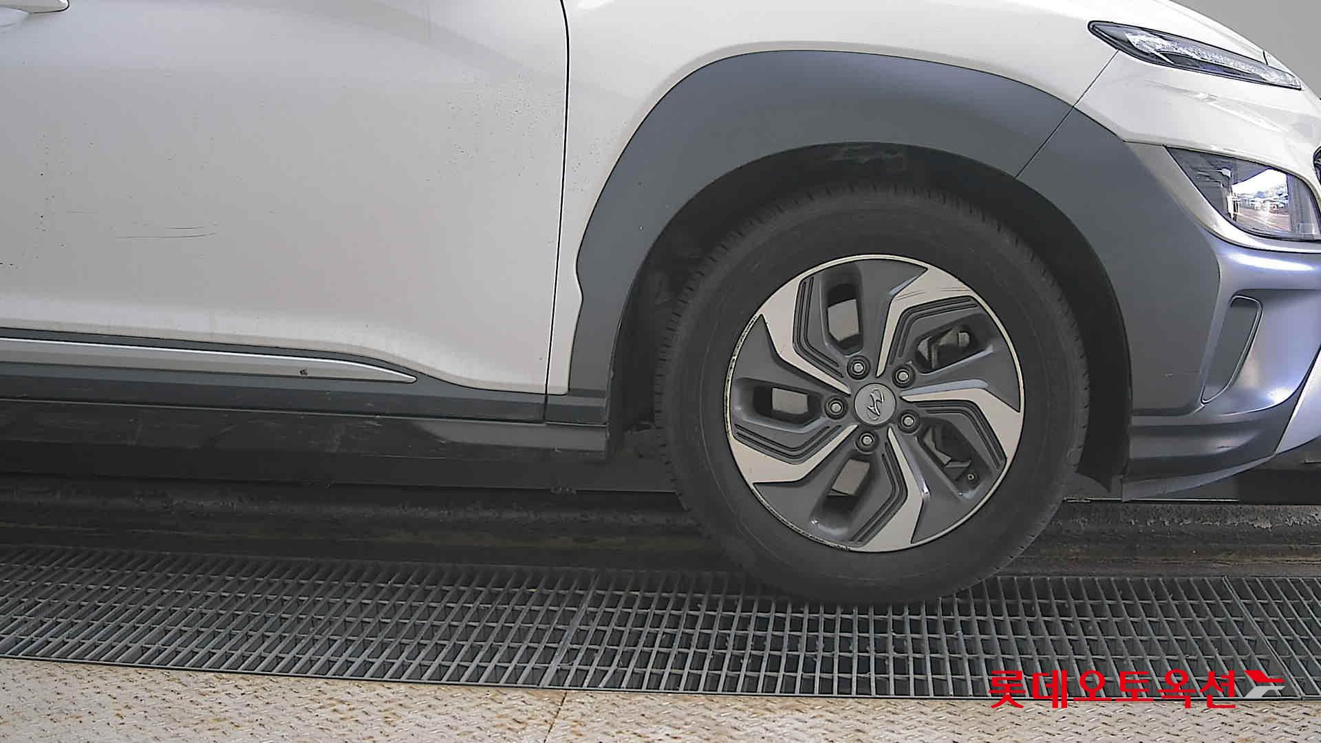 Hyundai Kona Hybrid id 3816356 из Кореи 23