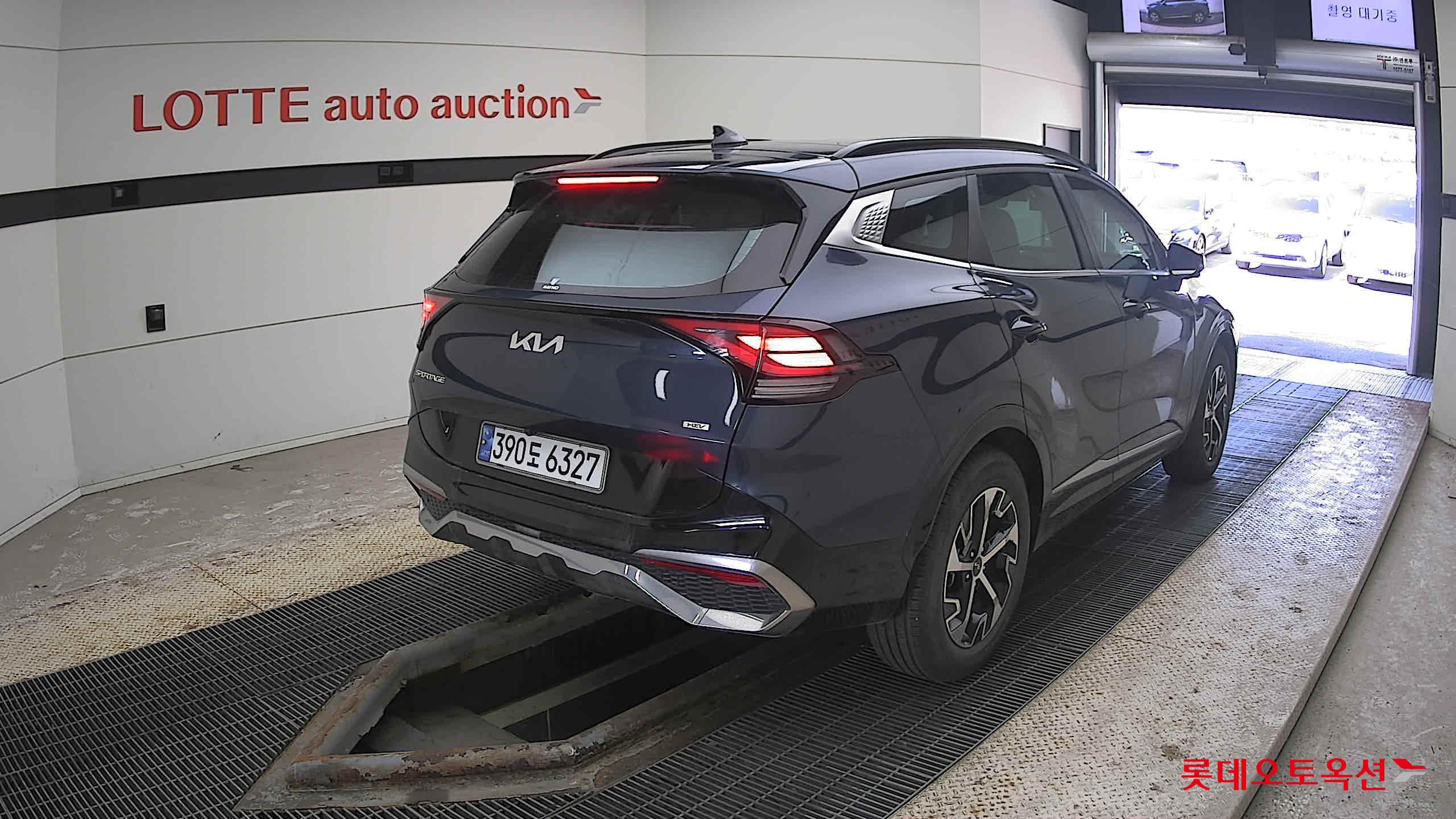 Kia Sportage Hybrid 2023 Другое из Кореи, фото 4