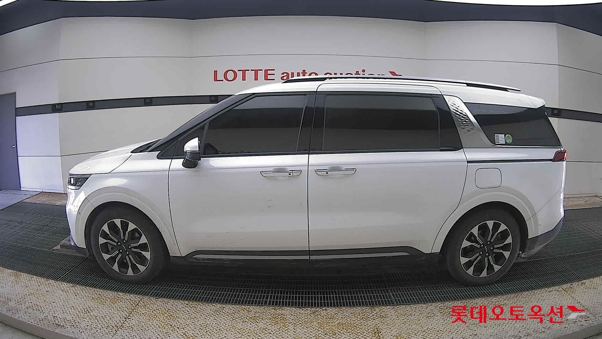 Kia Carnival id 3822990 из Кореи 7