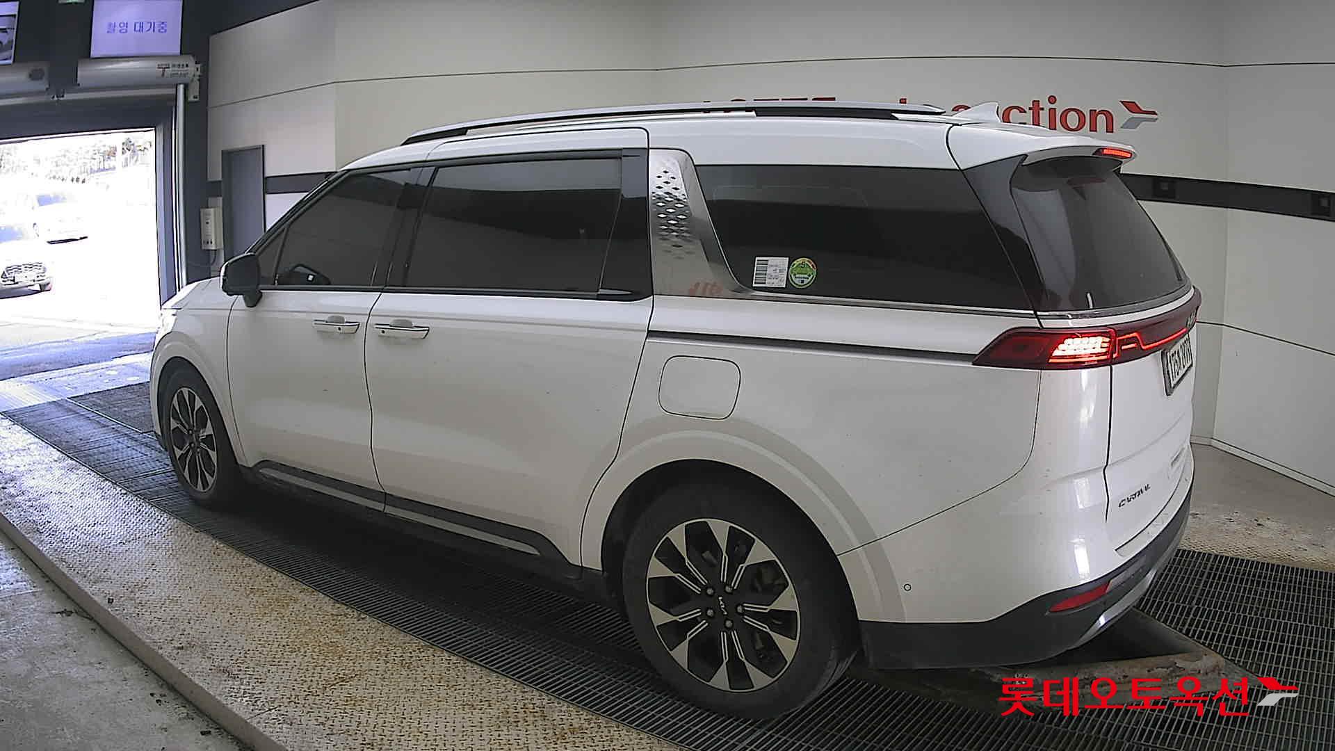 Kia Carnival id 3822990 из Кореи 10