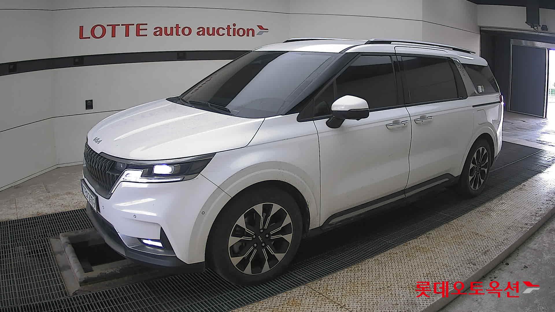 Kia Carnival id 3822990 из Кореи 13