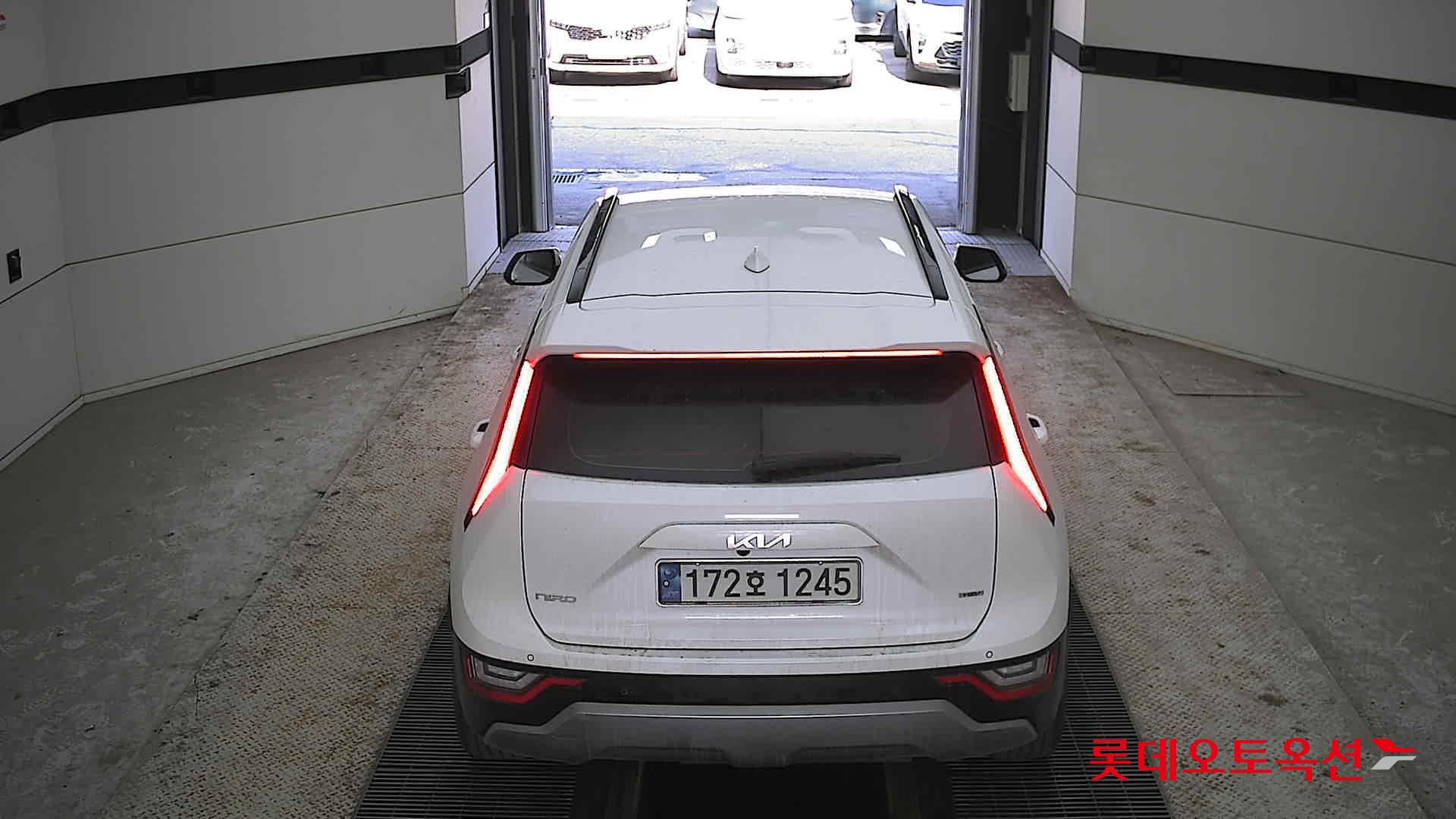 Kia Niro Hybrid 2022 Белый из Кореи, фото 5