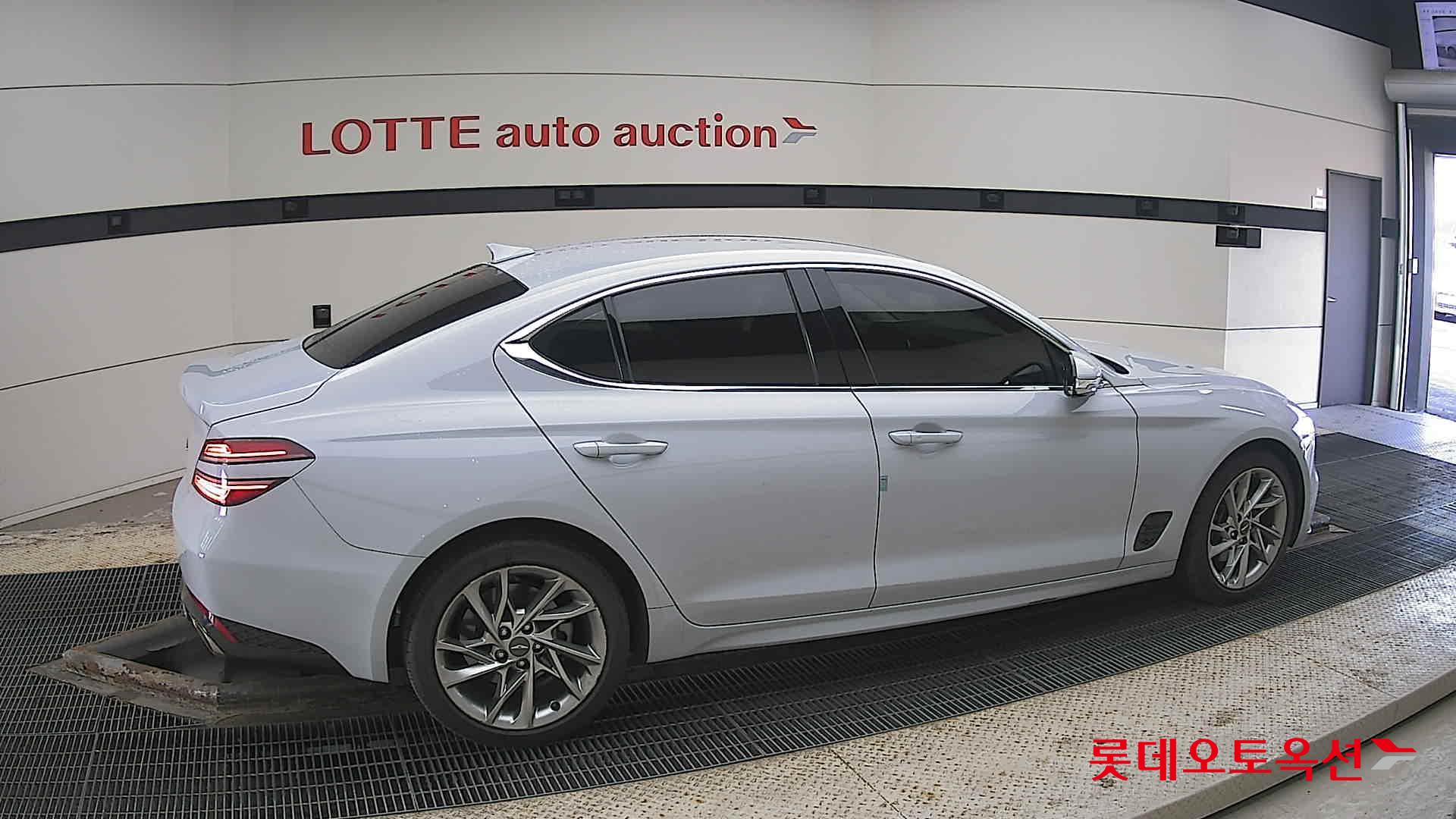 Hyundai G70 id 3822811 из Кореи 18