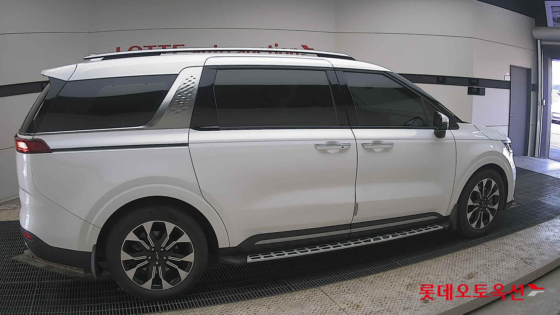 Kia Carnival Limousine id 3822979 из Кореи 18