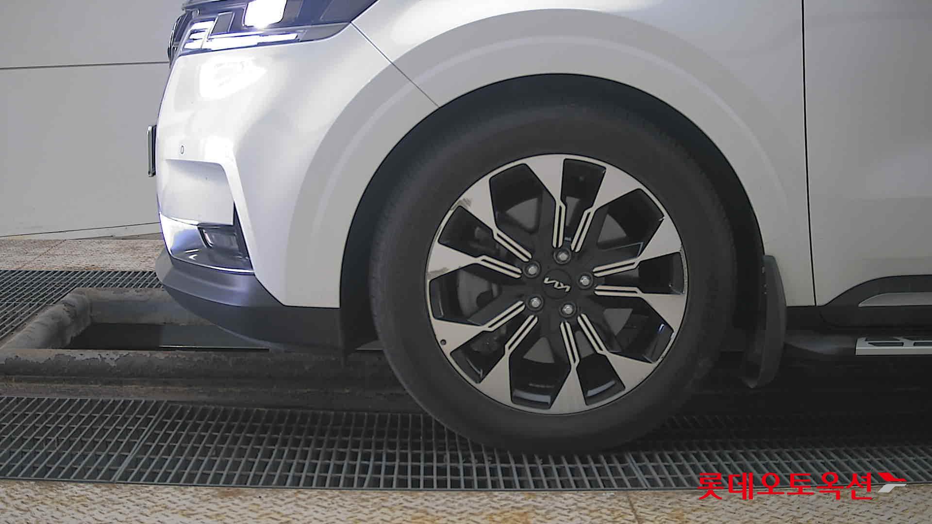 Kia Carnival Limousine id 3822979 из Кореи 21