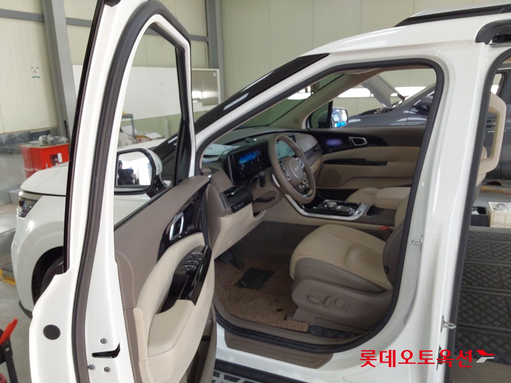 Kia Carnival Limousine id 3822979 из Кореи 36