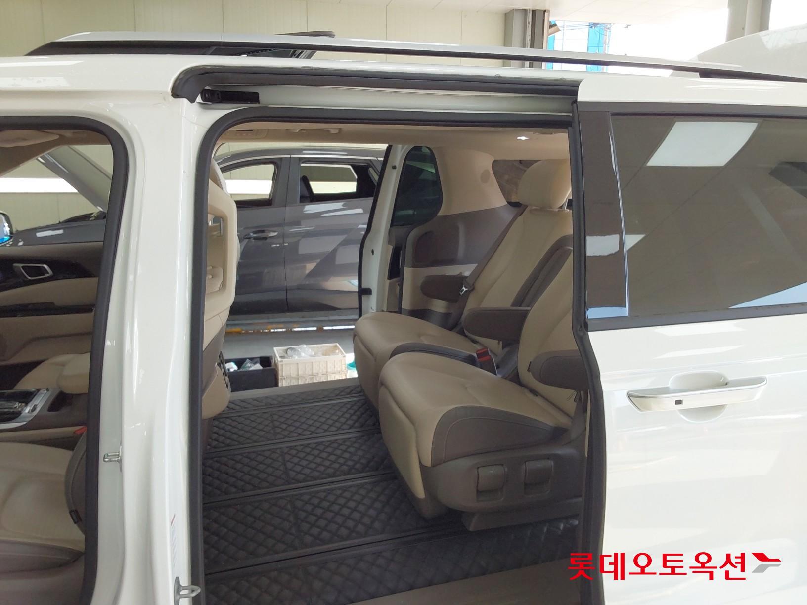 Kia Carnival Limousine id 3822979 из Кореи 37