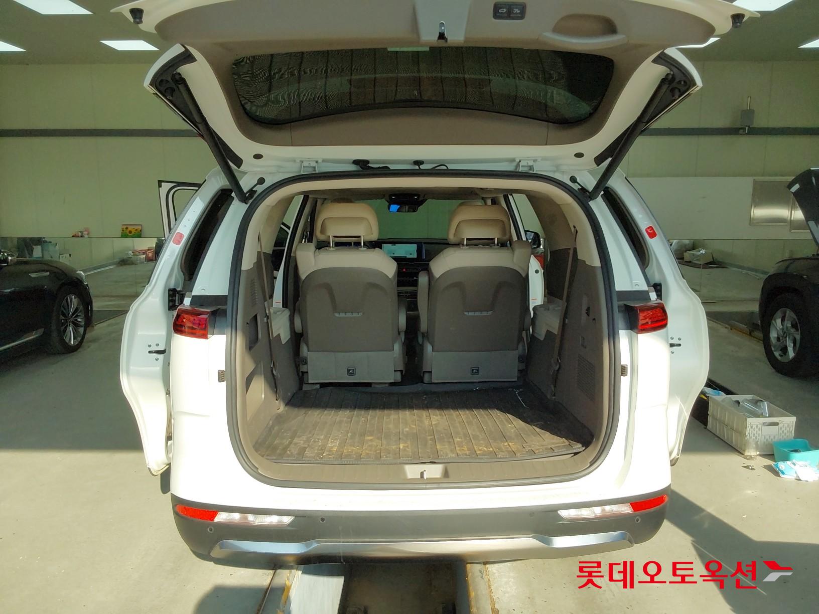 Kia Carnival Limousine id 3822979 из Кореи 38