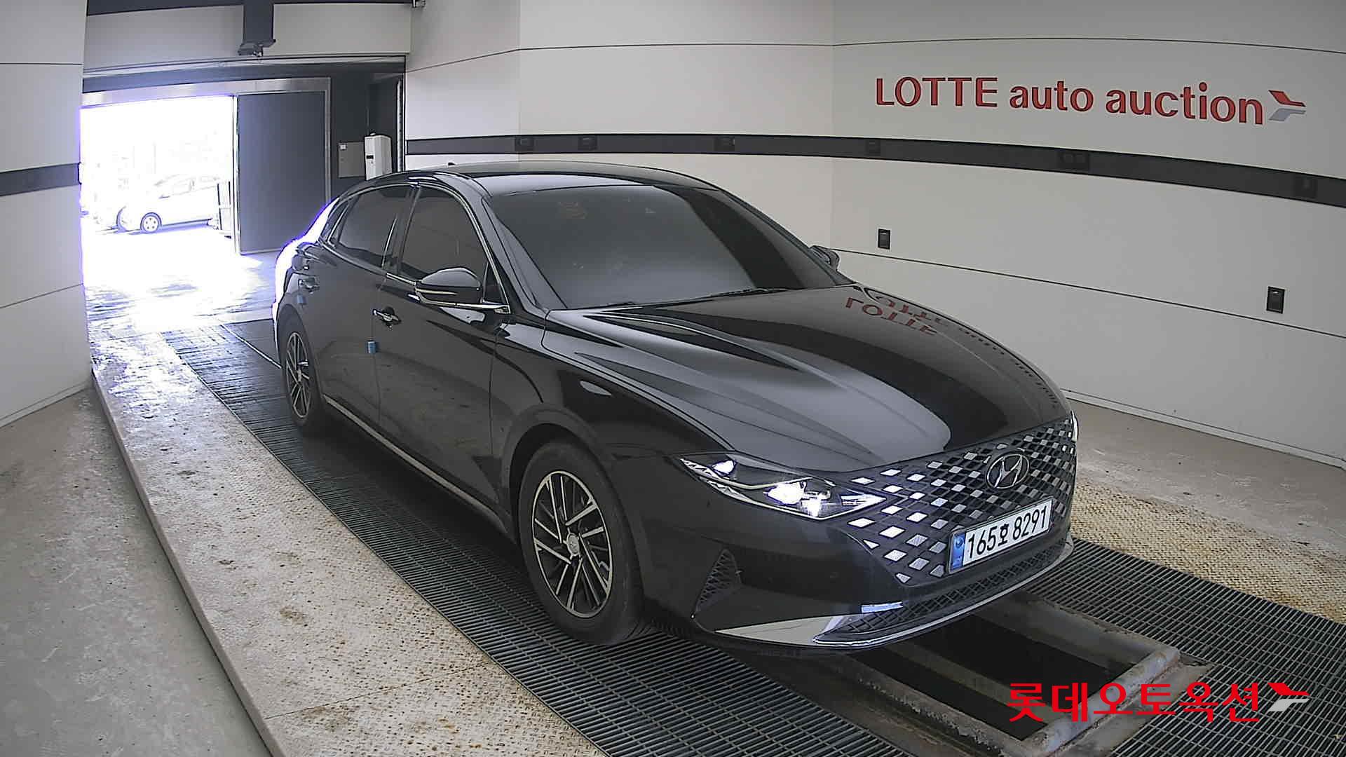 Hyundai Grandeur 2022 Черный из Кореи, фото 2