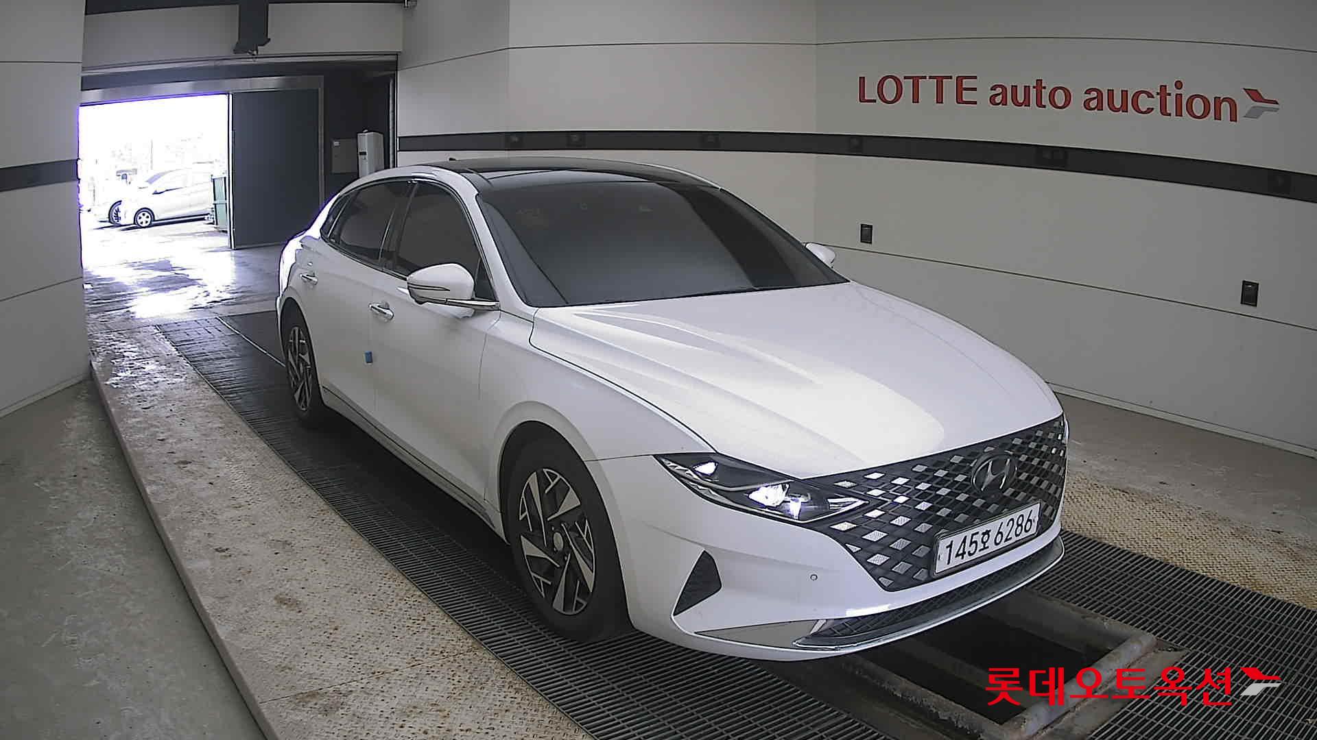 Hyundai Grandeur Hybrid 2020 Белый из Кореи, фото 2