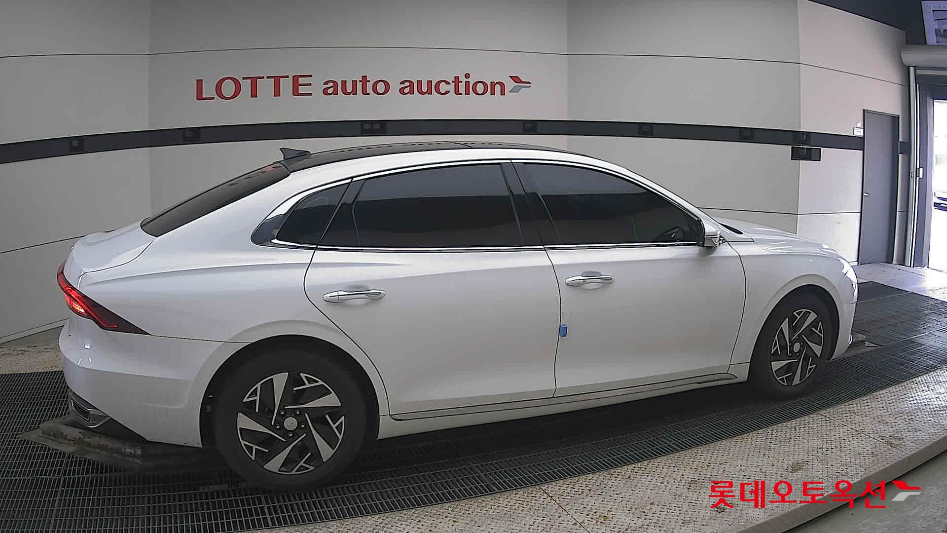 Hyundai Grandeur Hybrid id 3849390 из Кореи 18