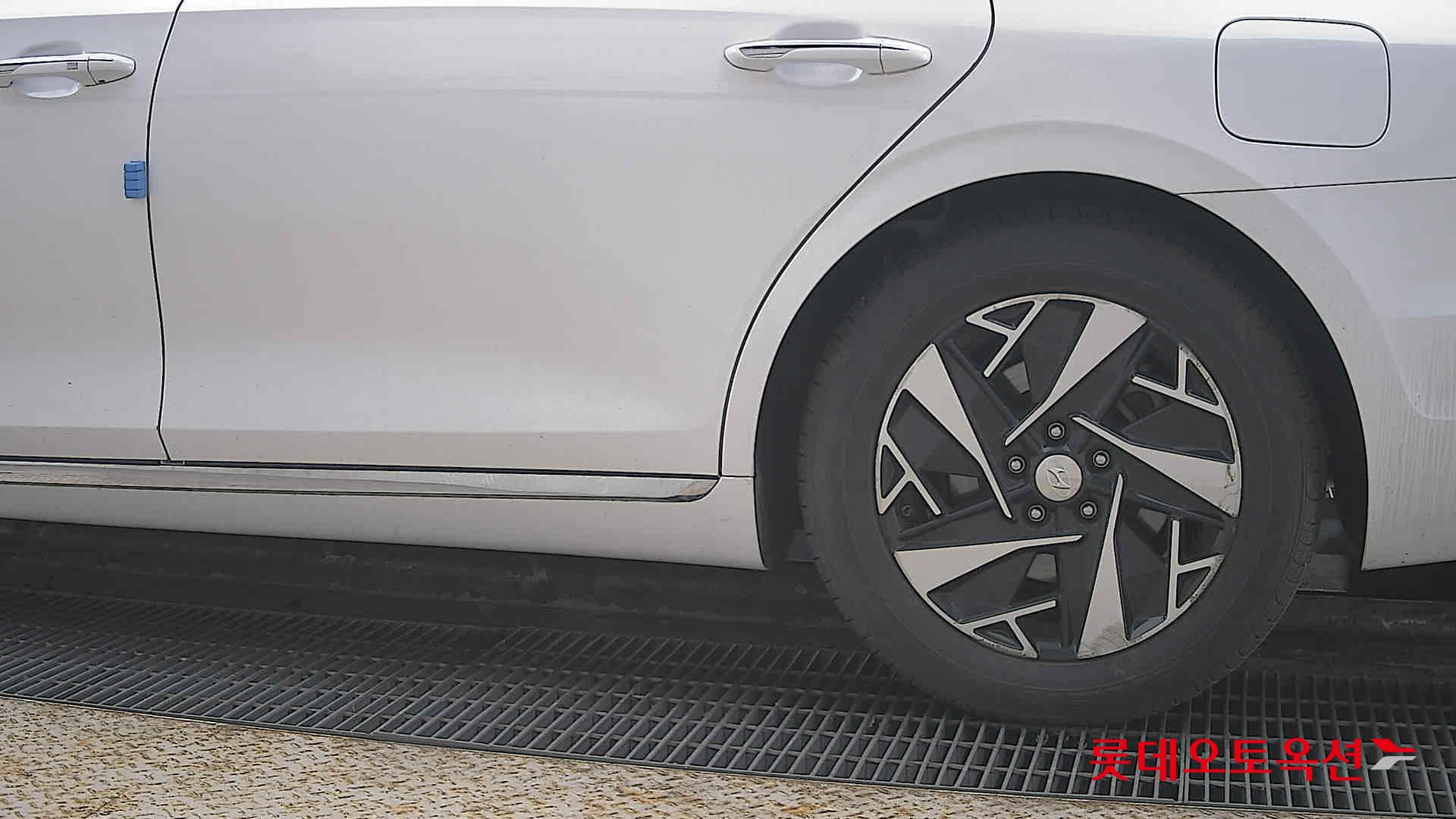 Hyundai Grandeur Hybrid id 3849390 из Кореи 22