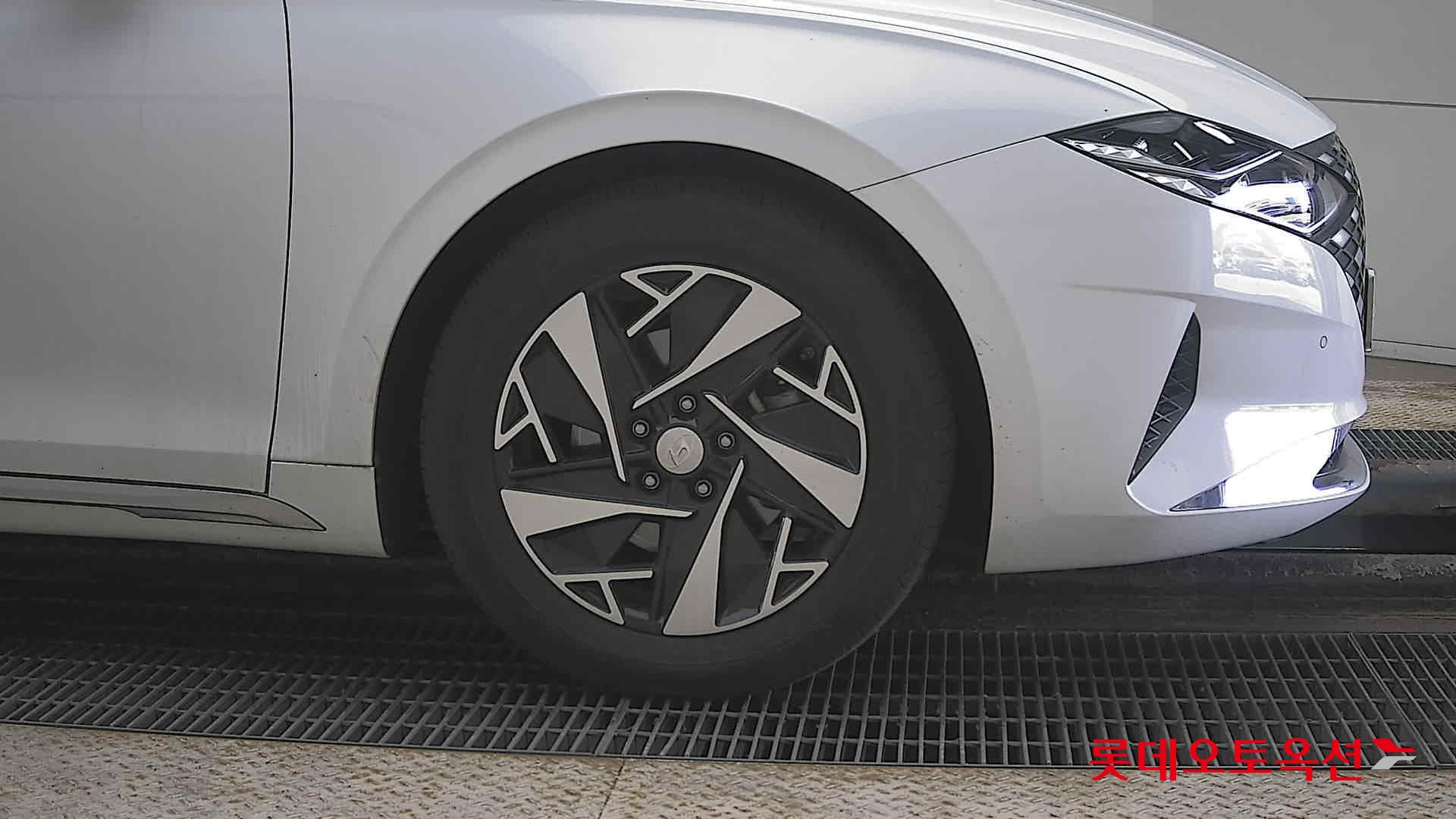 Hyundai Grandeur Hybrid id 3849390 из Кореи 23