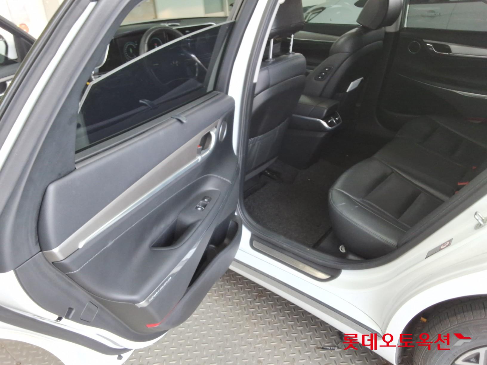 Hyundai Grandeur Hybrid id 3849390 из Кореи 37