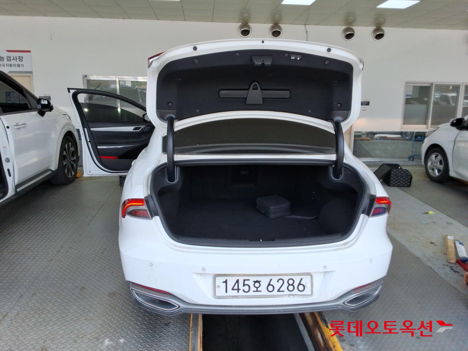 Hyundai Grandeur Hybrid id 3849390 из Кореи 38