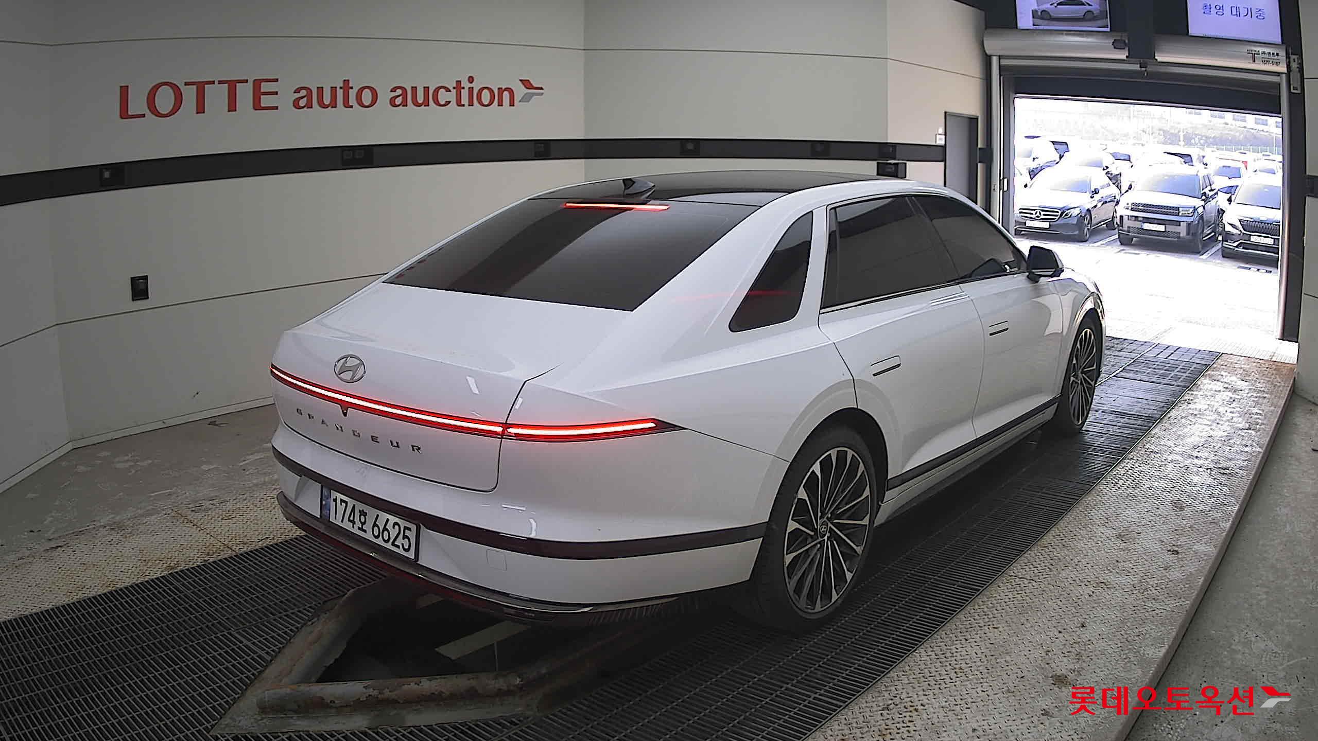 Hyundai Grandeur Hybrid 2024 Белый из Кореи, фото 4