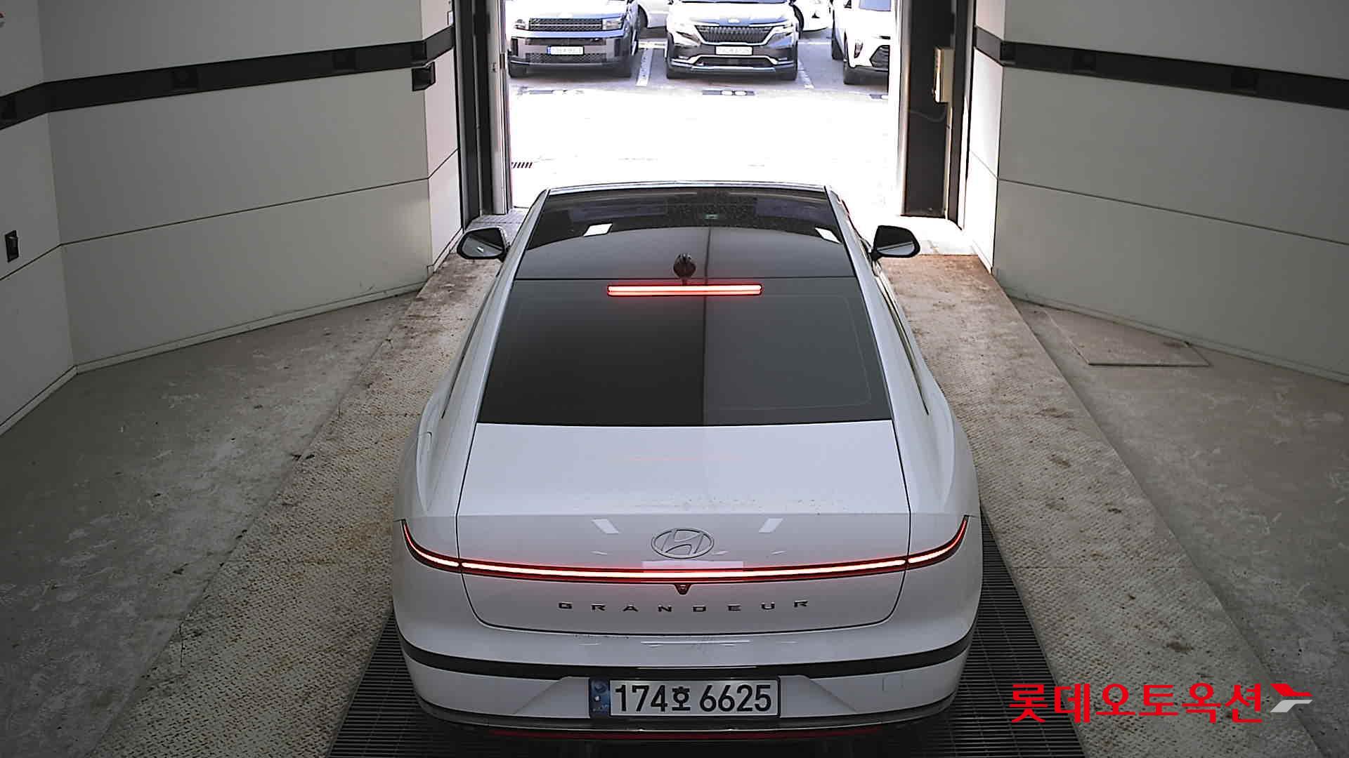 Hyundai Grandeur Hybrid 2024 Белый из Кореи, фото 5