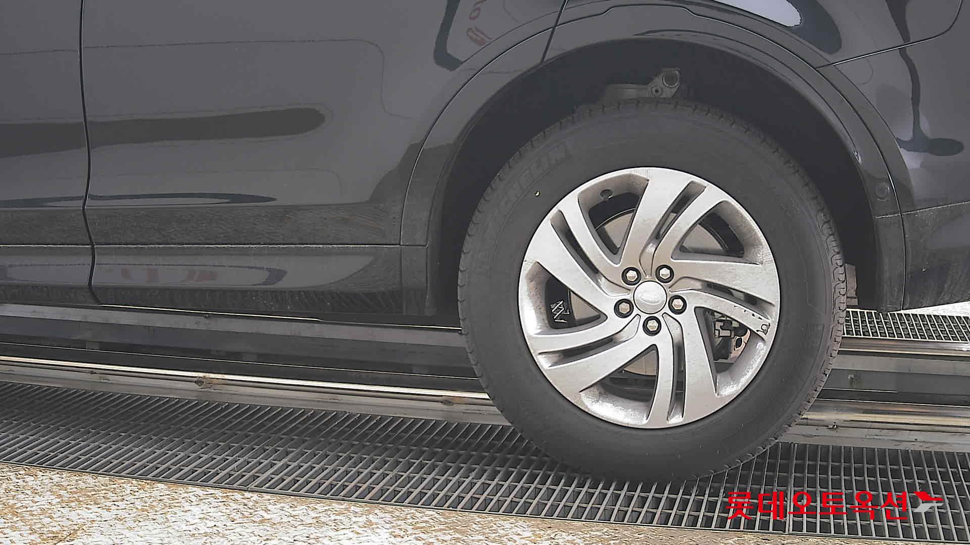 لاند روفر ديسكفري