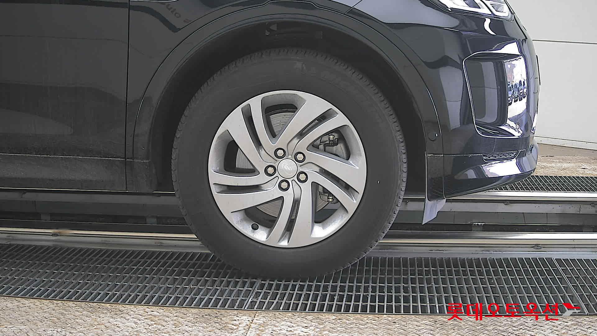 لاند روفر ديسكفري