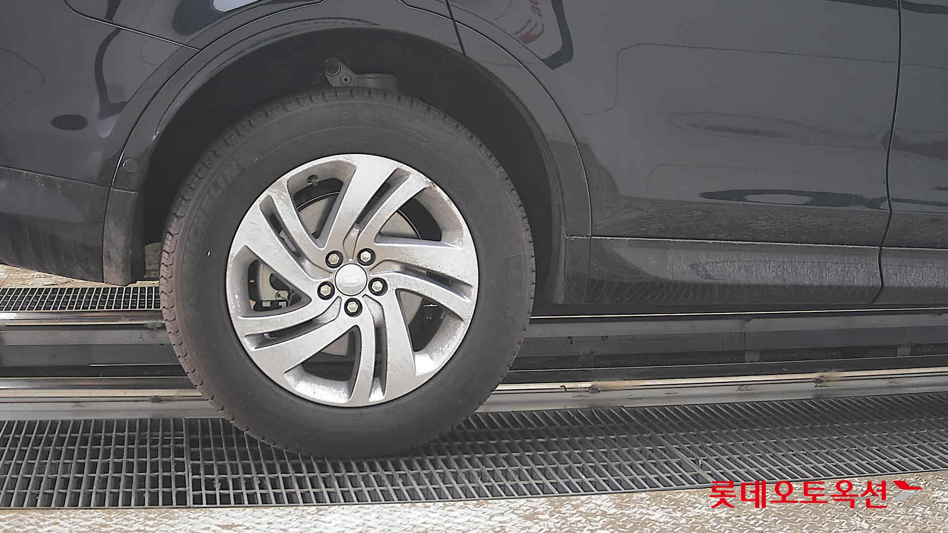 لاند روفر ديسكفري