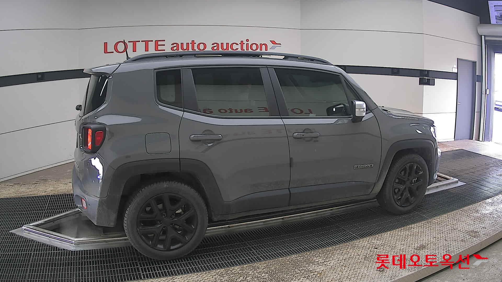Jeep Straw Renegade 1.3 FWD id 3888279 из Кореи 36