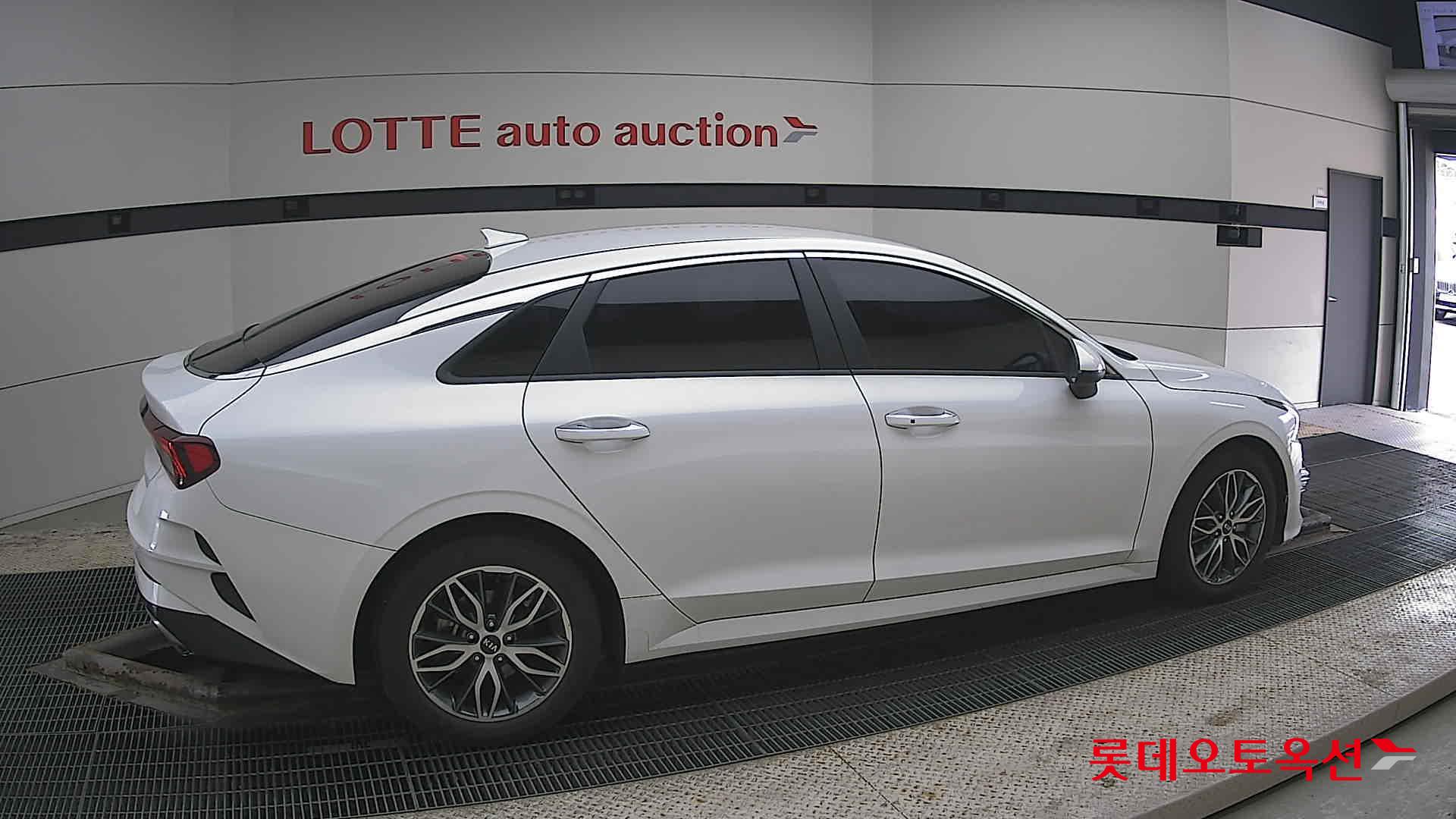 Kia K5 2020 - Image 20