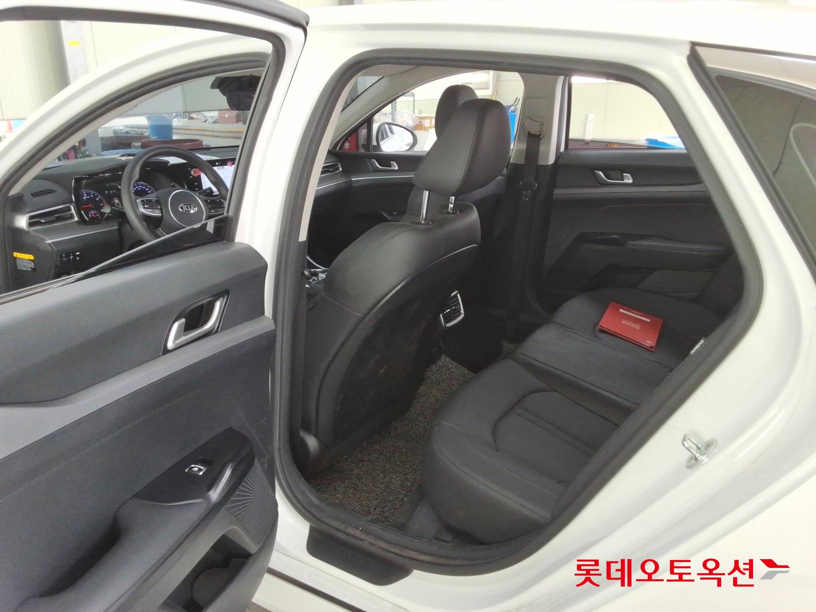 Kia K5 2020 - Image 36